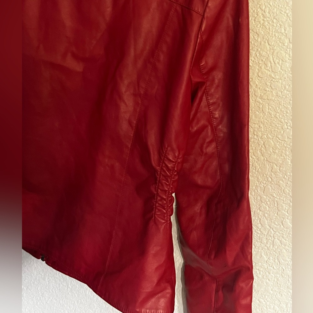 Baccini Vegan Red leather jacket - Picture 12 of 14